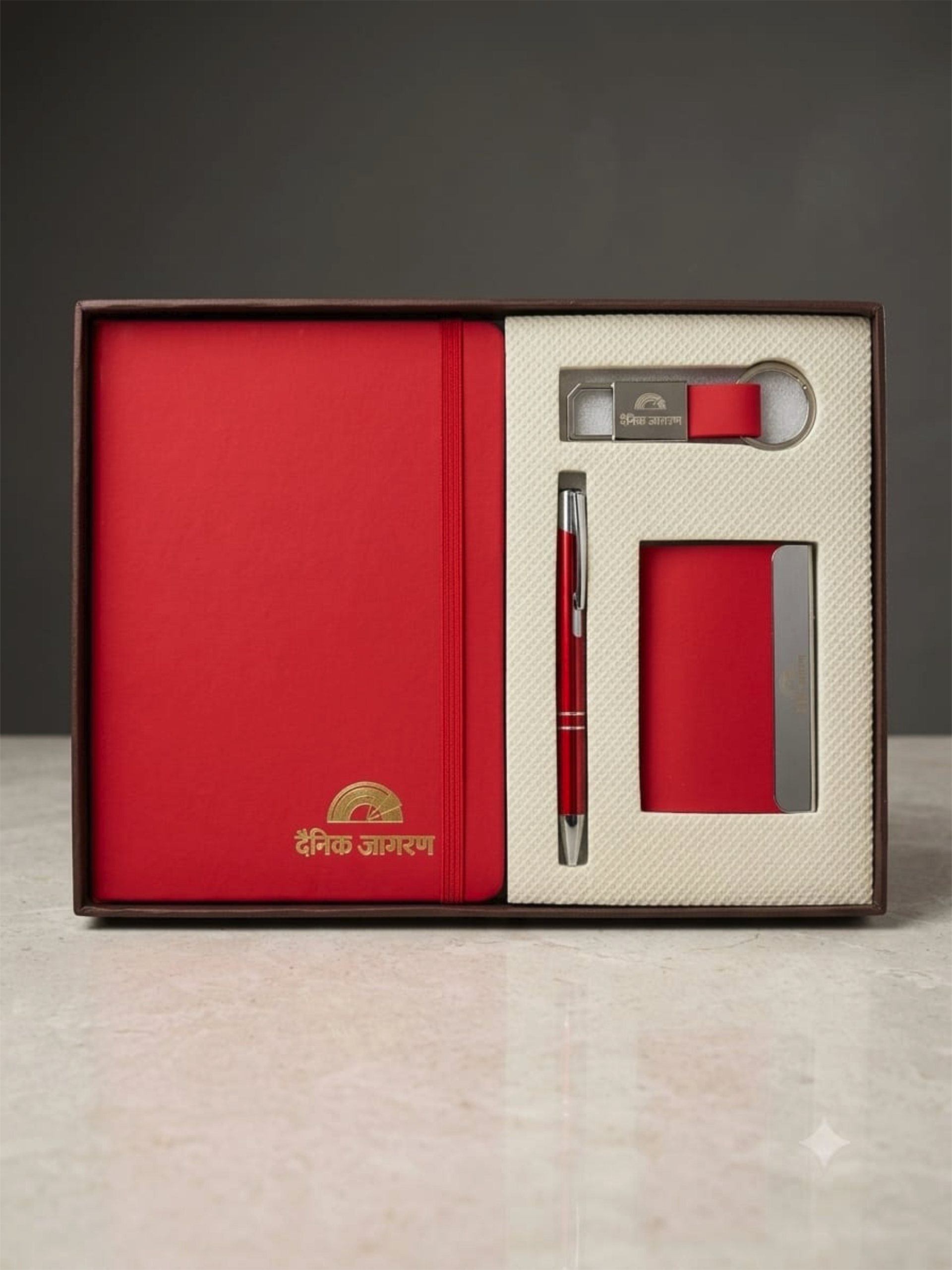 4 in 1 Gift Set Pen+Visiting Card+Keychian+Note book